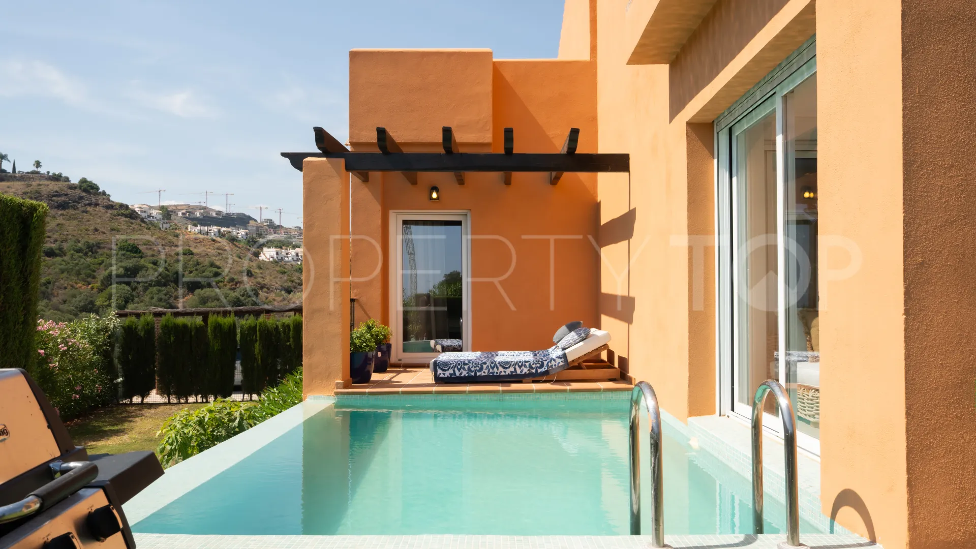 4 bedrooms Atalaya Hills town house for sale