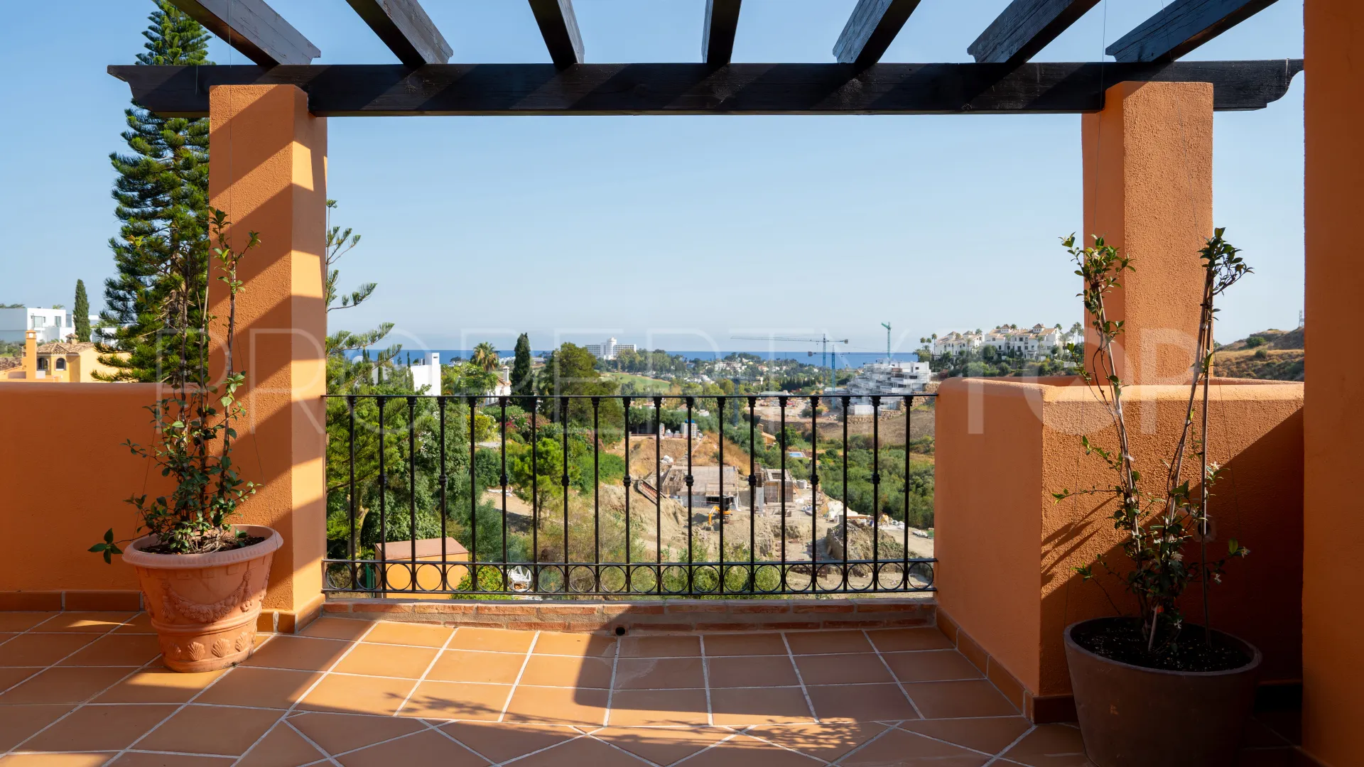 4 bedrooms Atalaya Hills town house for sale