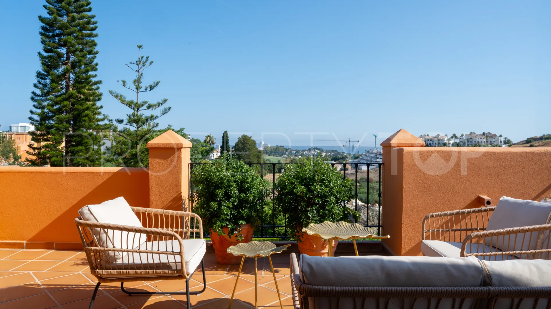 4 bedrooms Atalaya Hills town house for sale