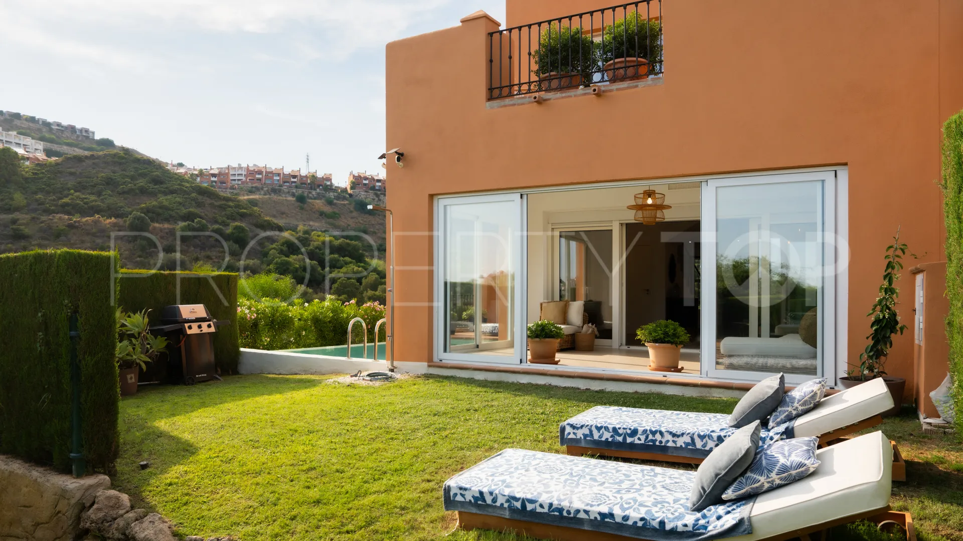 4 bedrooms Atalaya Hills town house for sale
