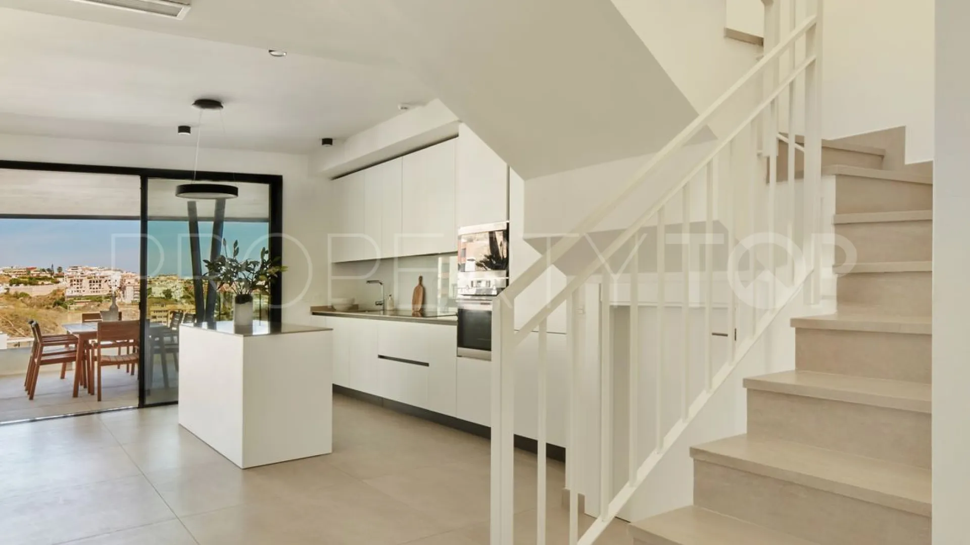 Apartamento en venta en El Higueron con 3 dormitorios