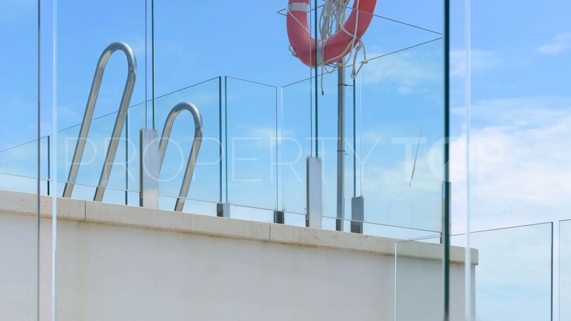 Apartamento en venta en El Higueron con 3 dormitorios