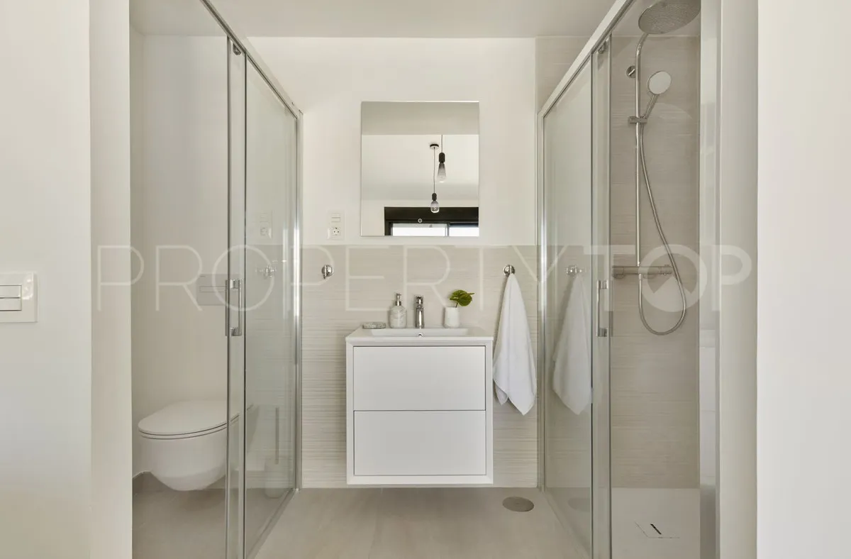 Apartamento en venta en El Higueron con 3 dormitorios