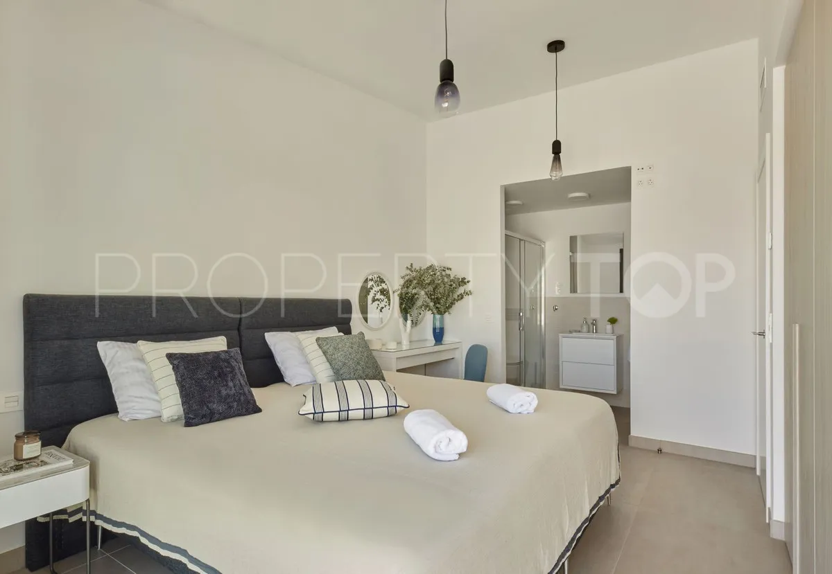 Apartamento en venta en El Higueron con 3 dormitorios