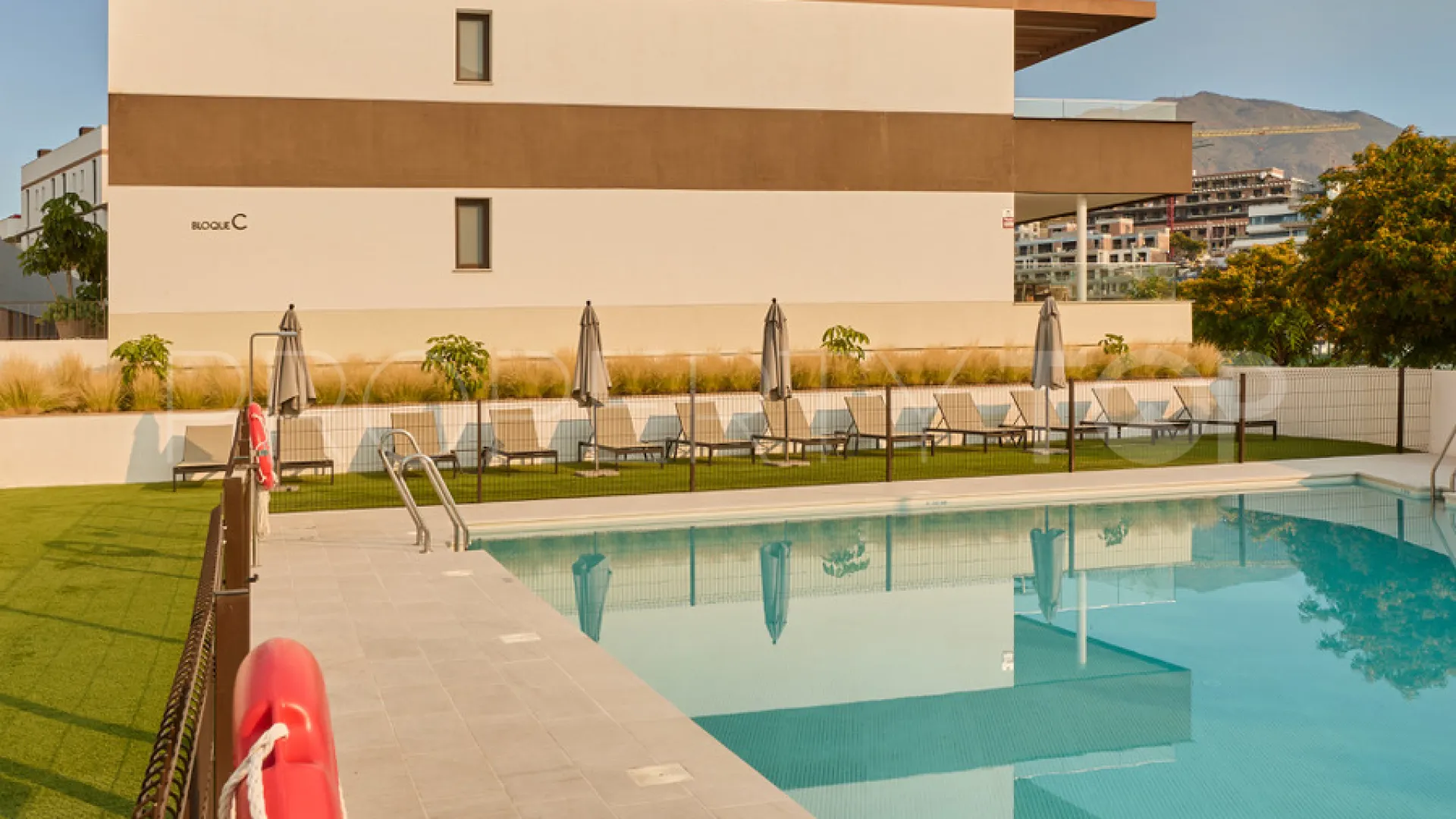 Estepona Puerto, apartamento en venta de 2 dormitorios