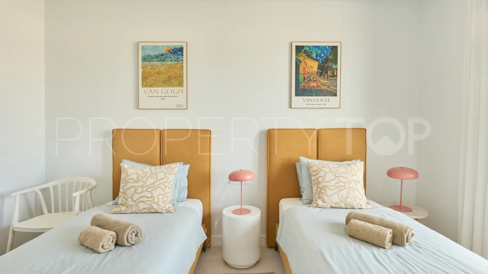 Estepona Puerto, apartamento en venta de 2 dormitorios