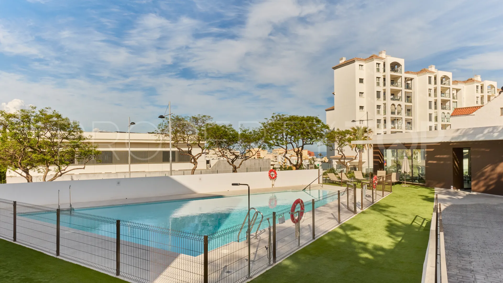 Estepona Puerto, apartamento en venta de 2 dormitorios