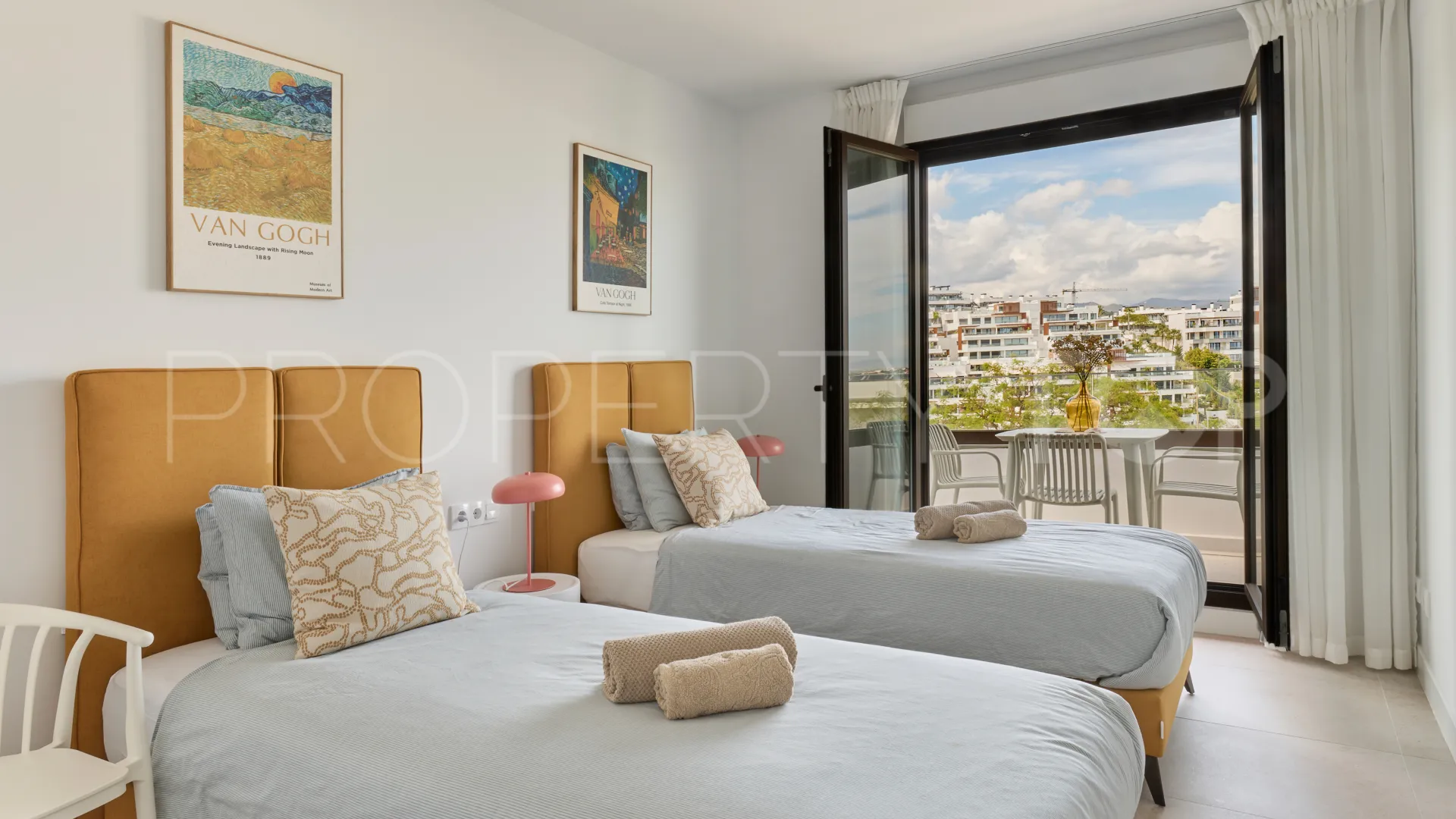 Estepona Puerto, apartamento en venta de 2 dormitorios