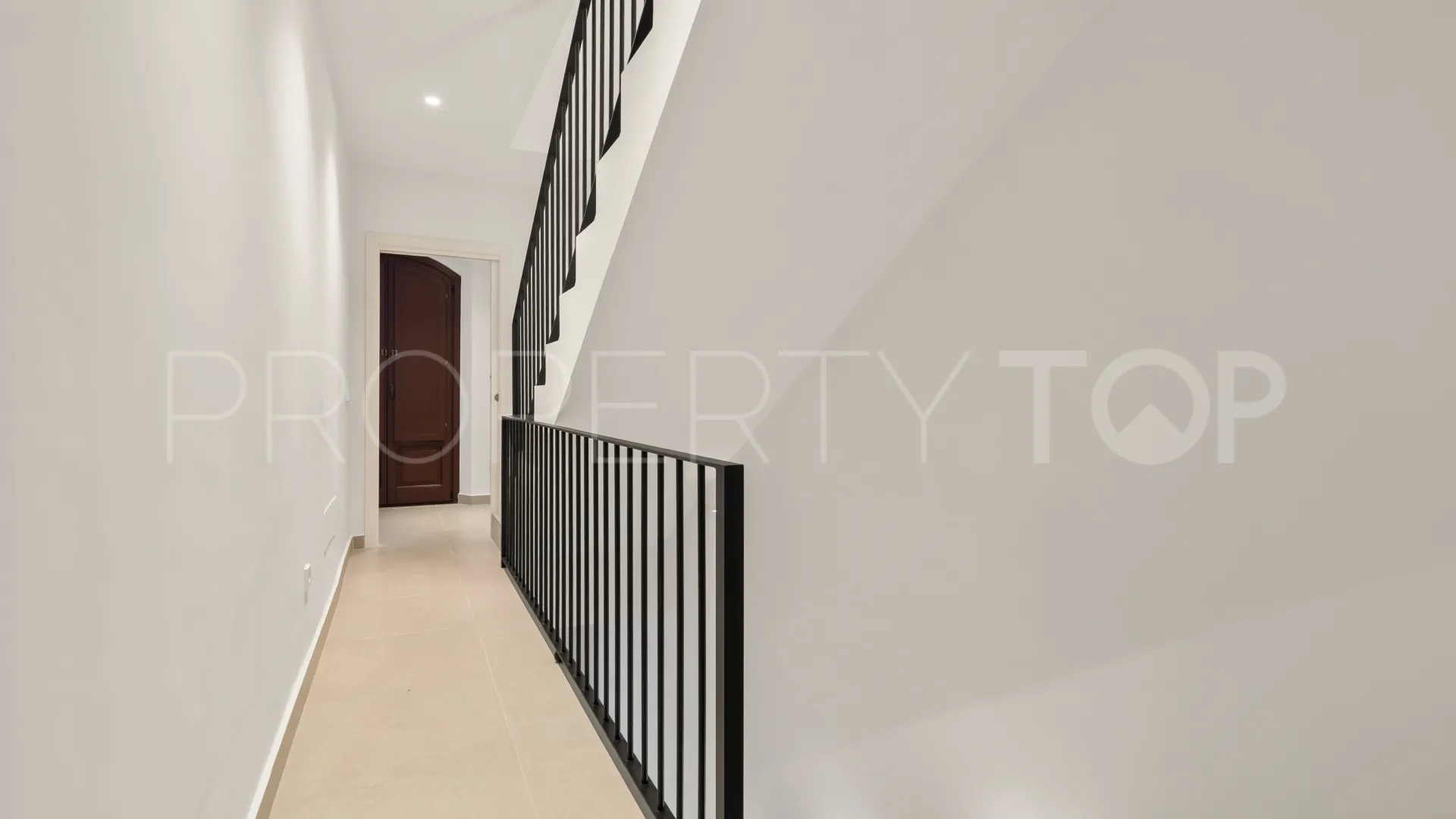 Estepona Ciudad, adosado en venta con 3 dormitorios