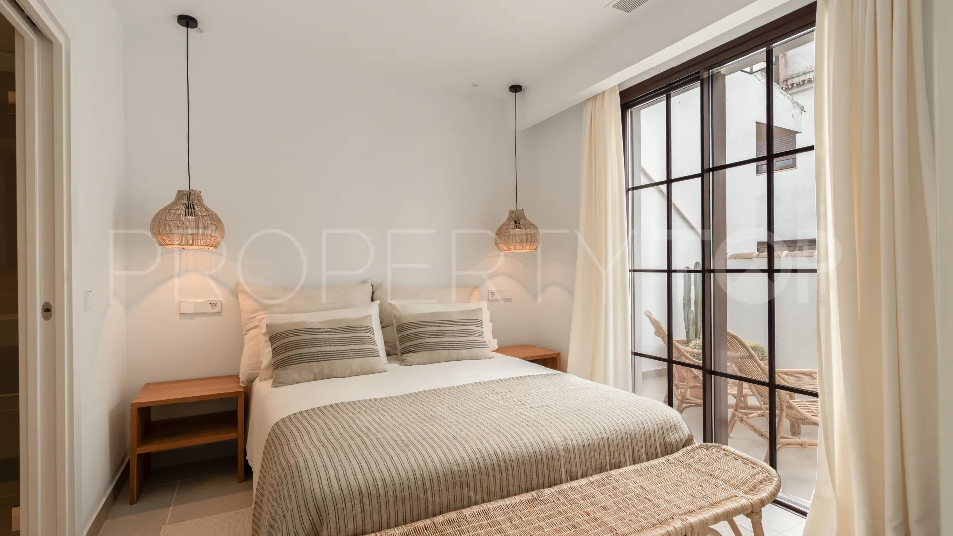 Estepona Ciudad, adosado en venta con 3 dormitorios