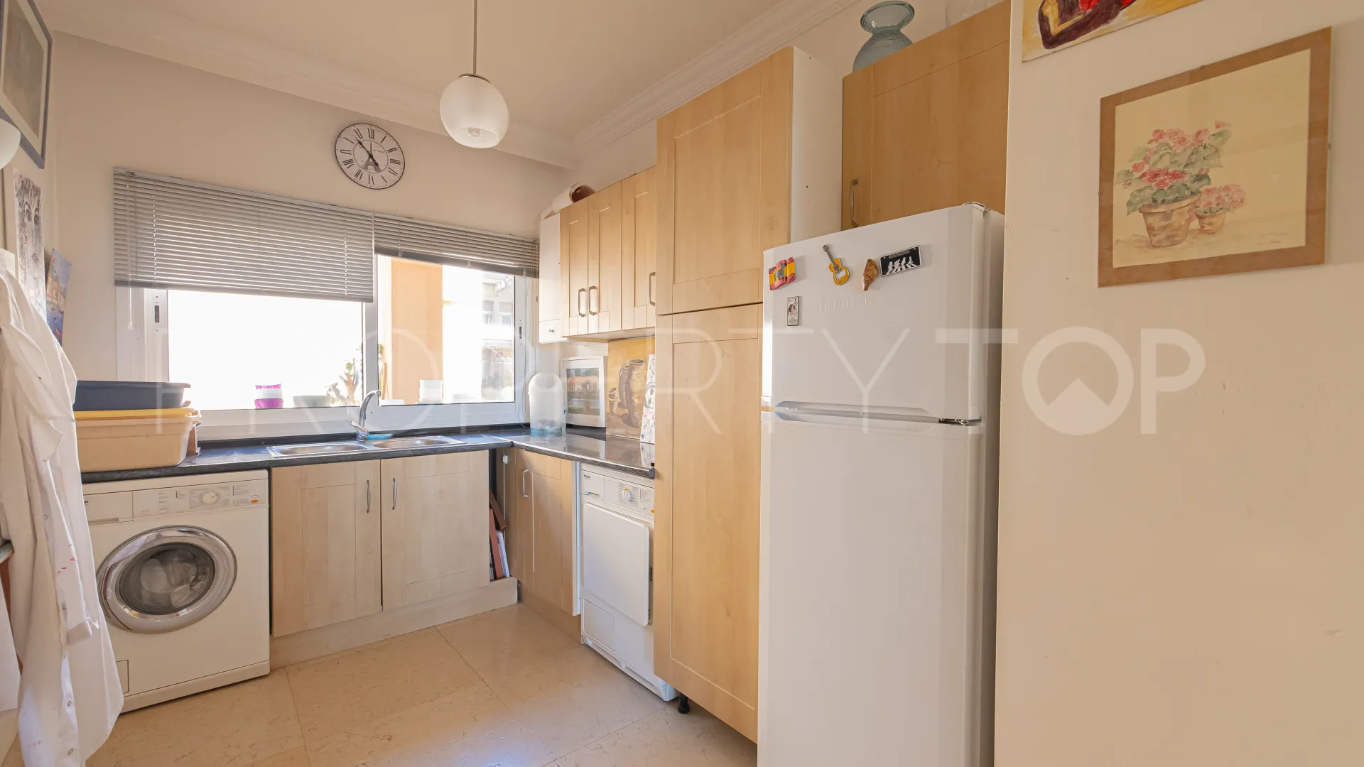 Apartamento con 3 dormitorios en venta en Nueva Andalucia