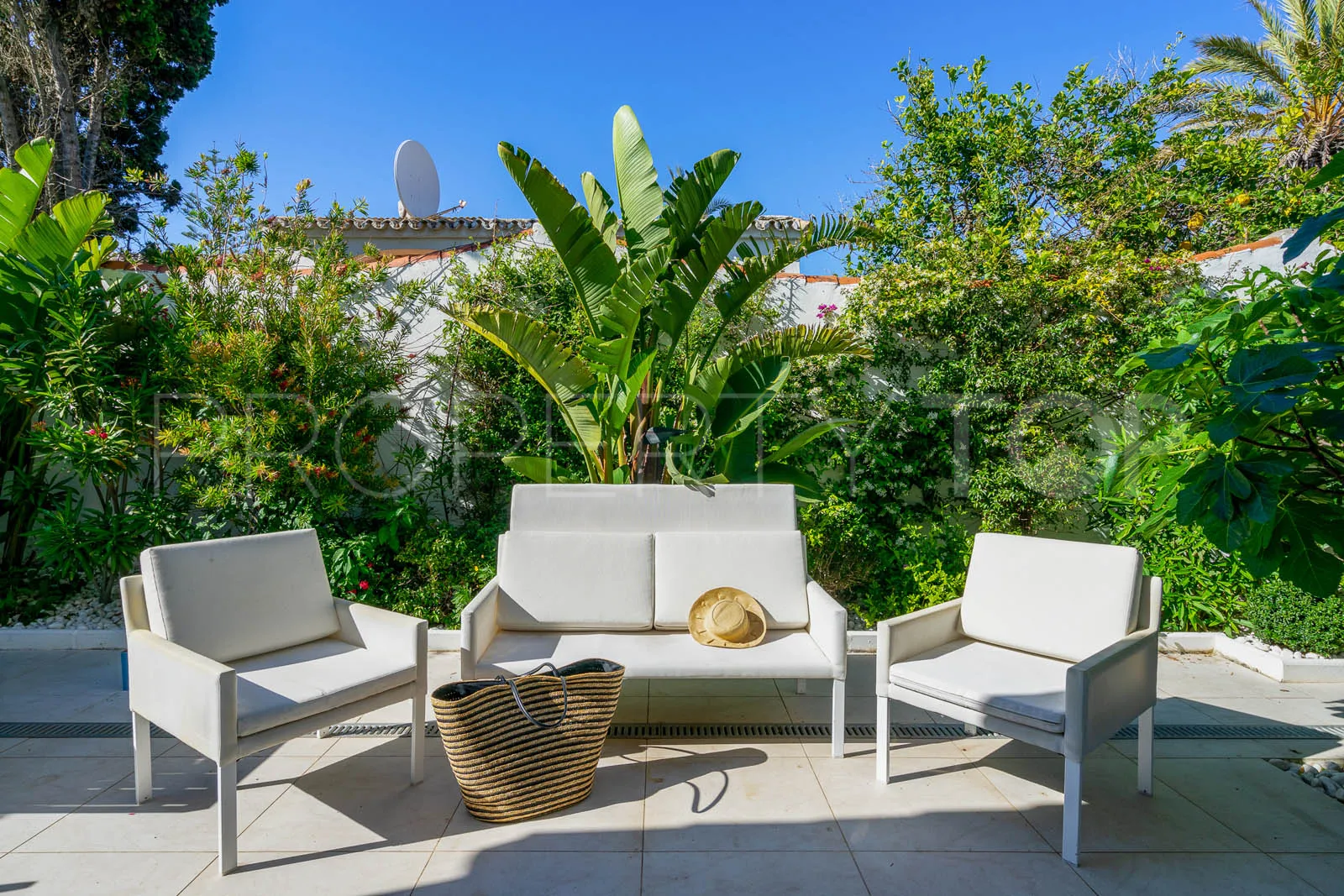 For sale villa in Marbesa