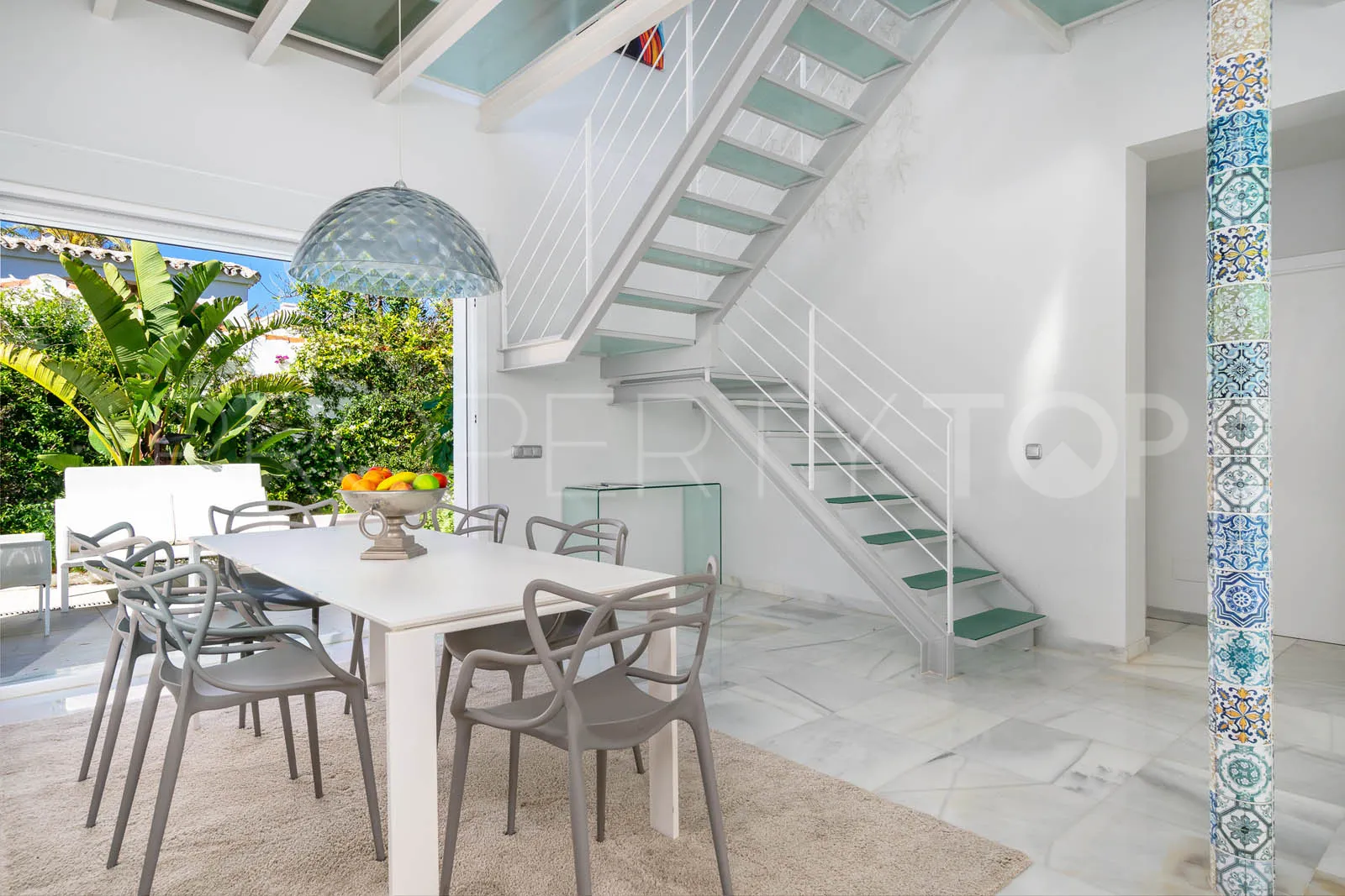 For sale villa in Marbesa