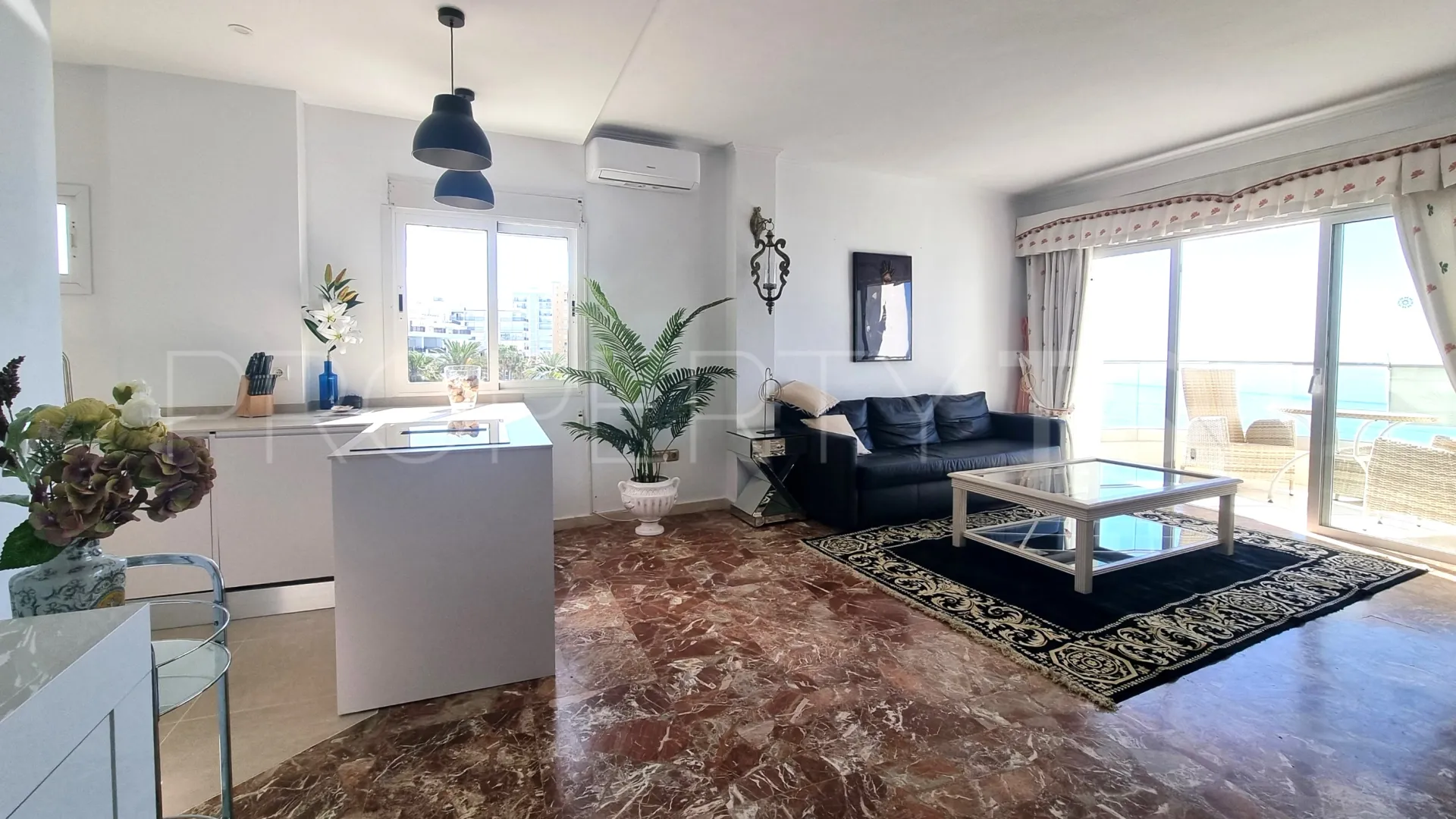 Calahonda, apartamento en venta con 1 dormitorio