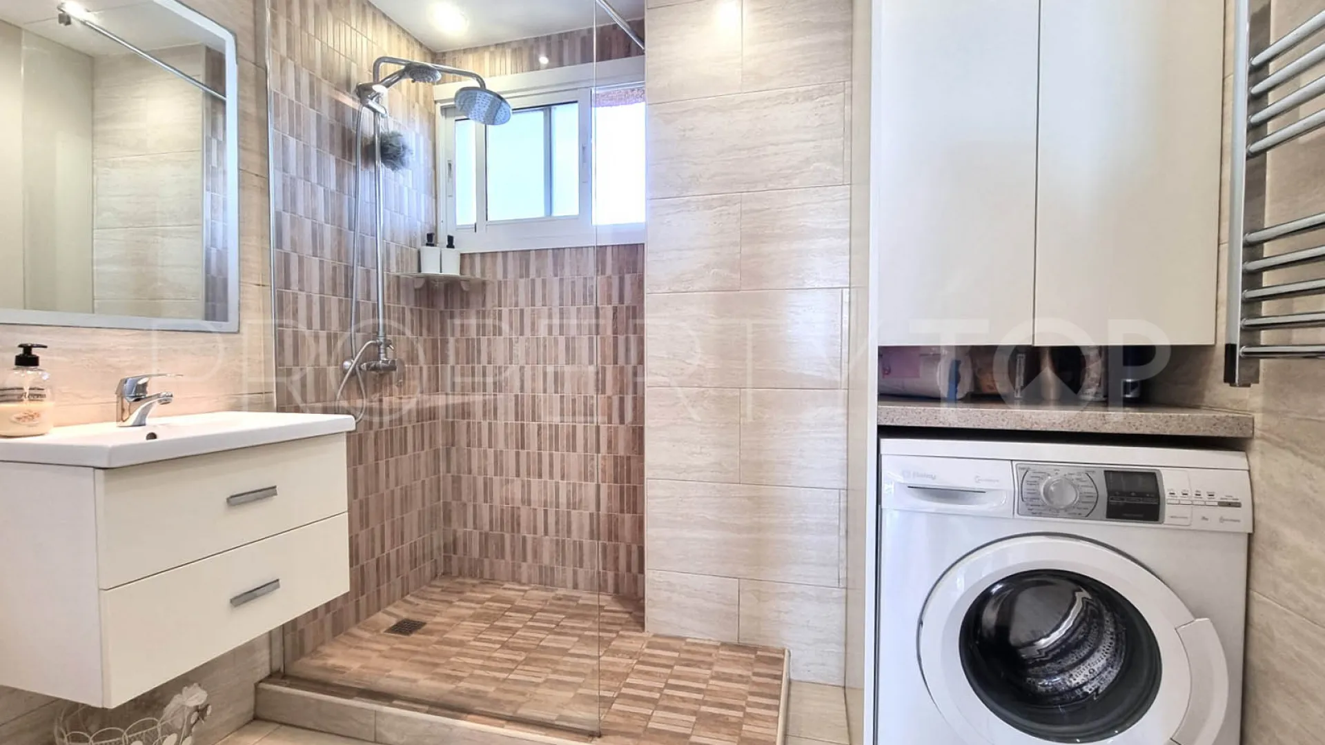 For sale duplex penthouse in Calahonda