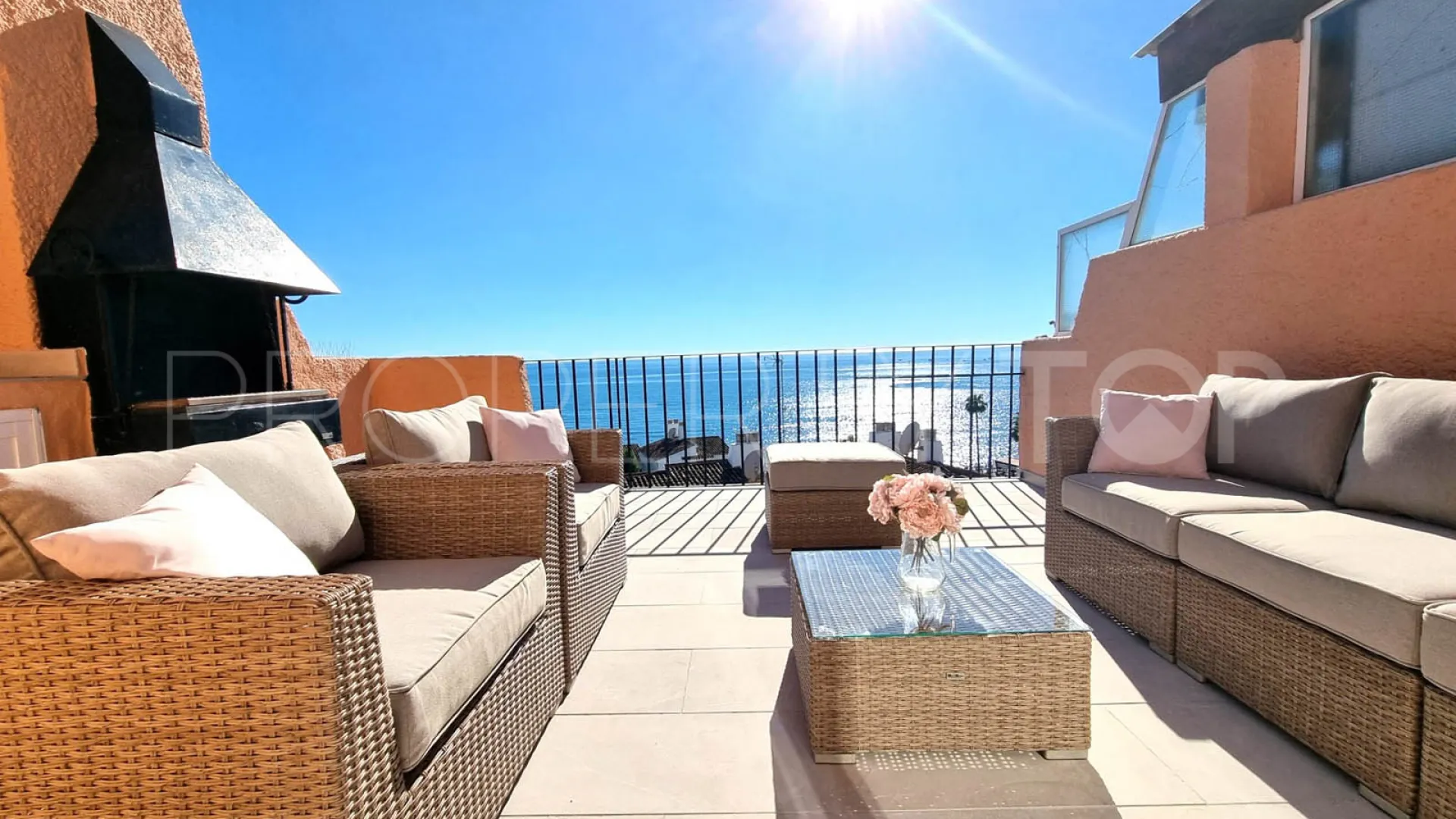 For sale duplex penthouse in Calahonda