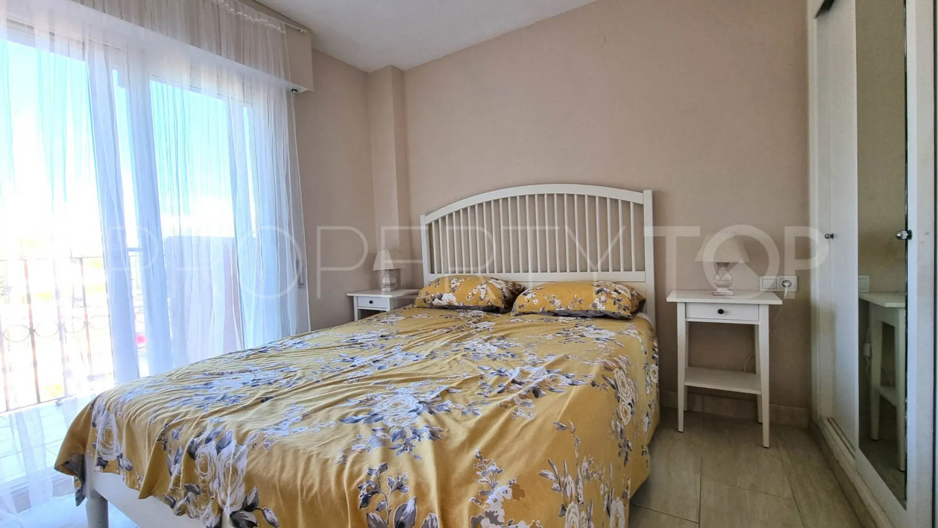 For sale duplex penthouse in Calahonda