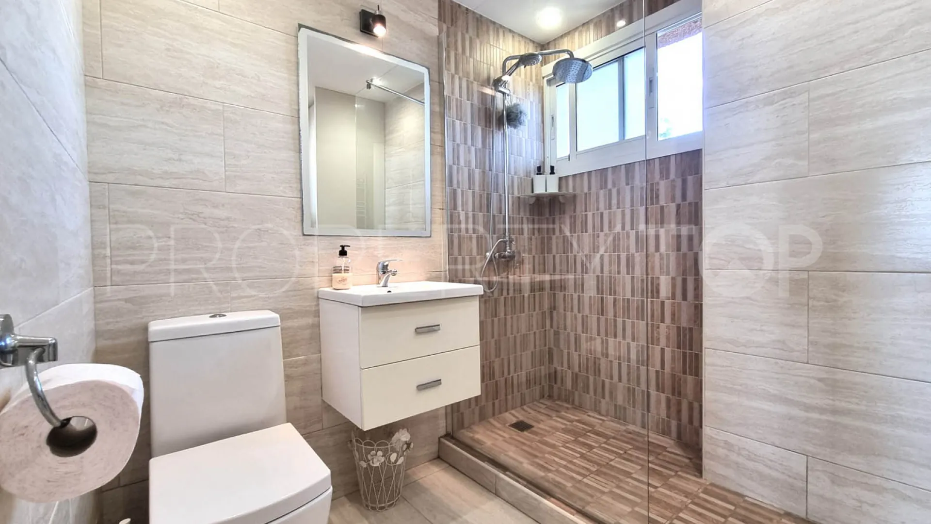 For sale duplex penthouse in Calahonda