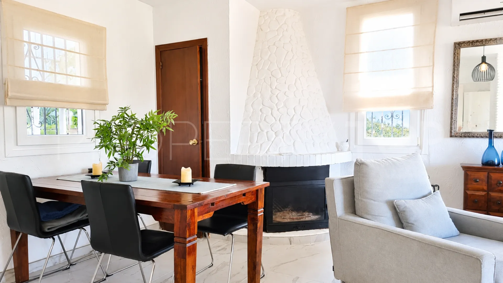 For sale semi detached house with 2 bedrooms in Benalmadena