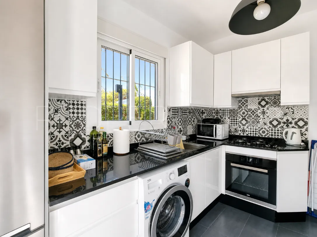 3 bedrooms Calahonda villa for sale