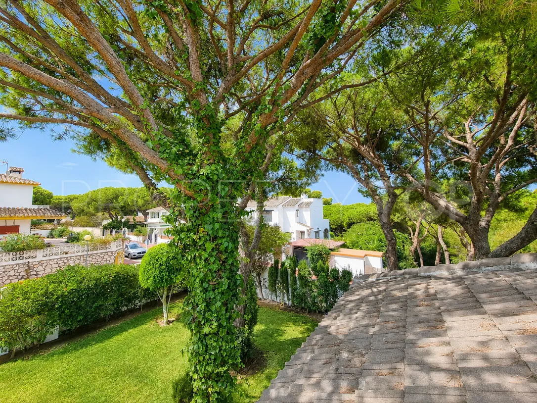 3 bedrooms Calahonda villa for sale