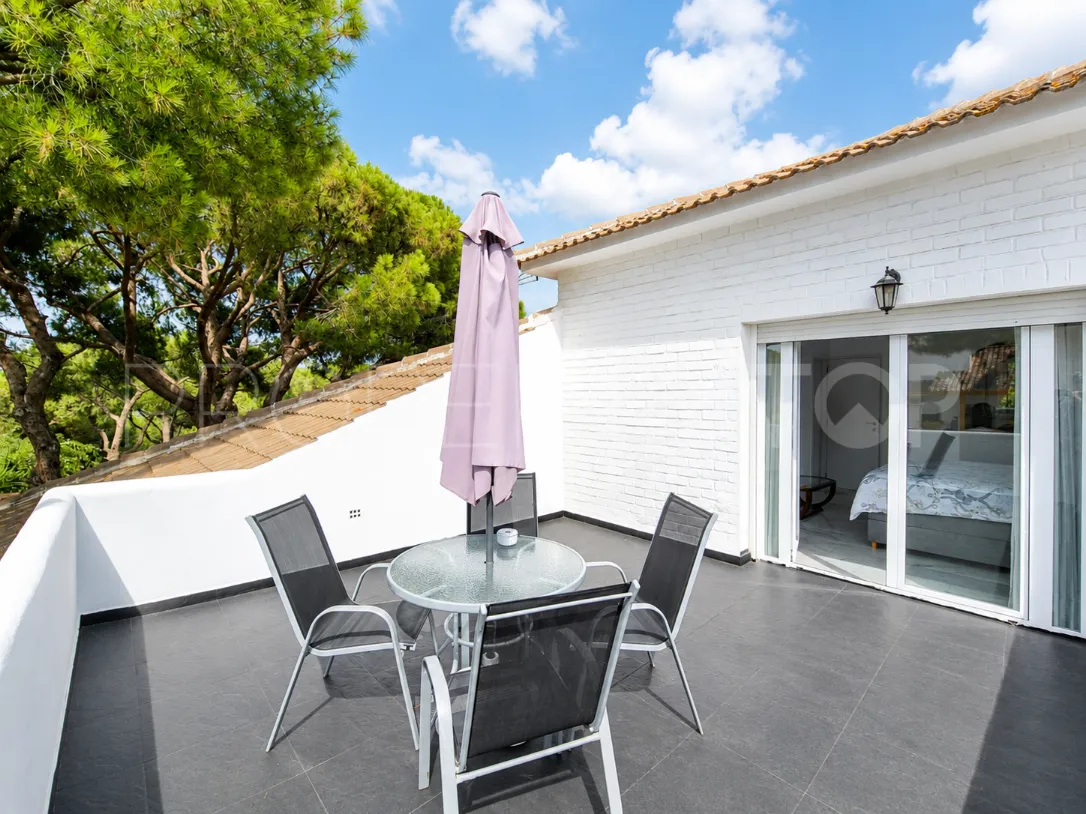 3 bedrooms Calahonda villa for sale