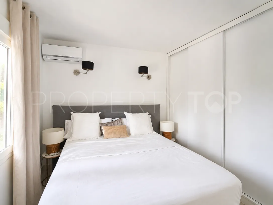 3 bedrooms Calahonda villa for sale