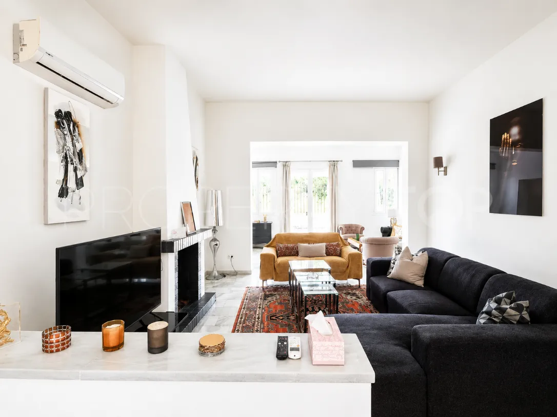 3 bedrooms Calahonda villa for sale