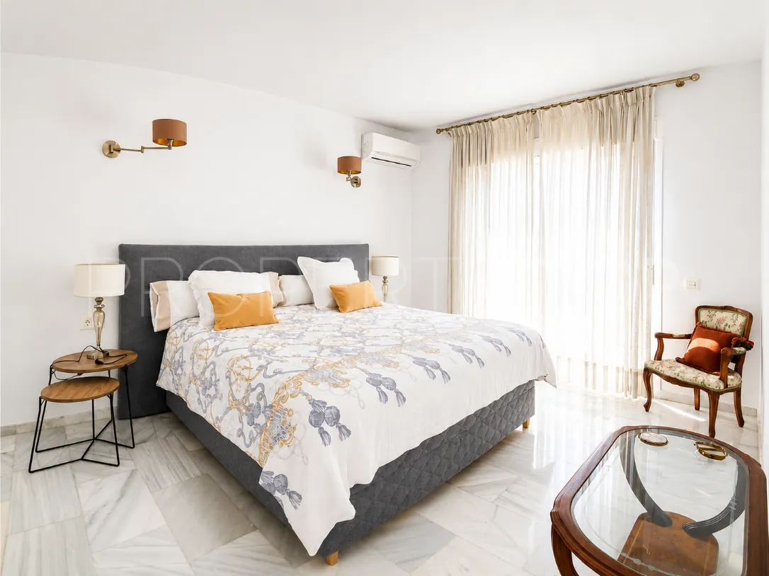3 bedrooms Calahonda villa for sale