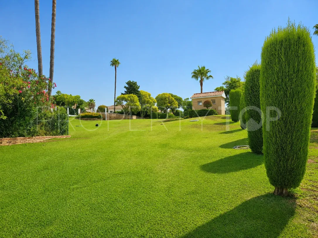 3 bedrooms Calahonda villa for sale
