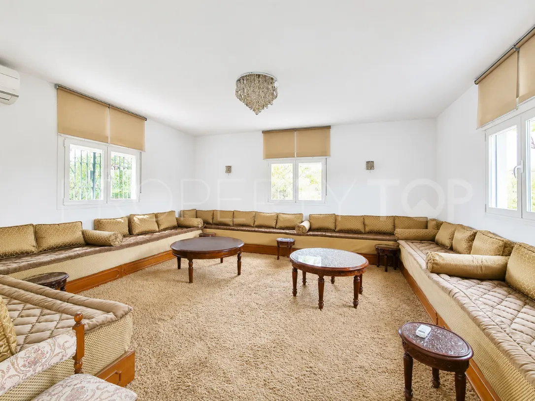 3 bedrooms Calahonda villa for sale
