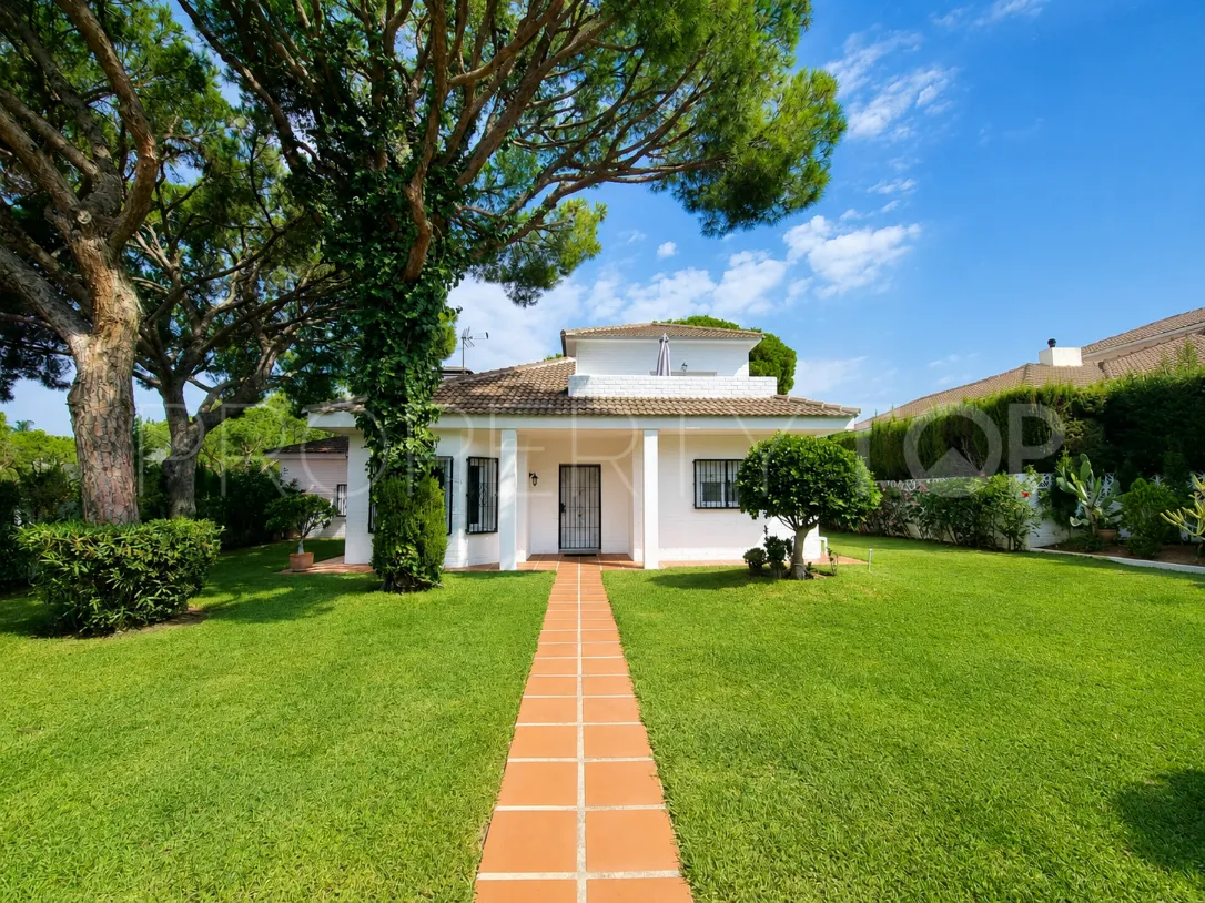 3 bedrooms Calahonda villa for sale