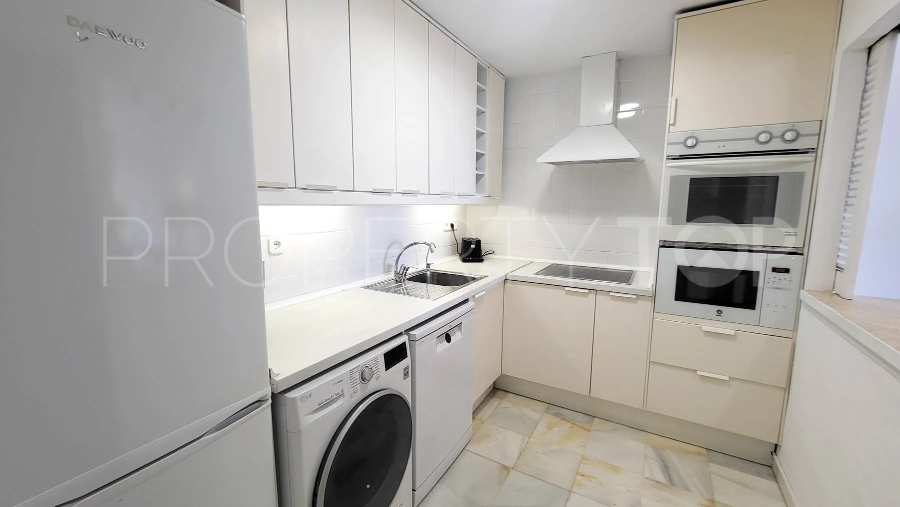 1 bedroom apartment for sale in Puerto