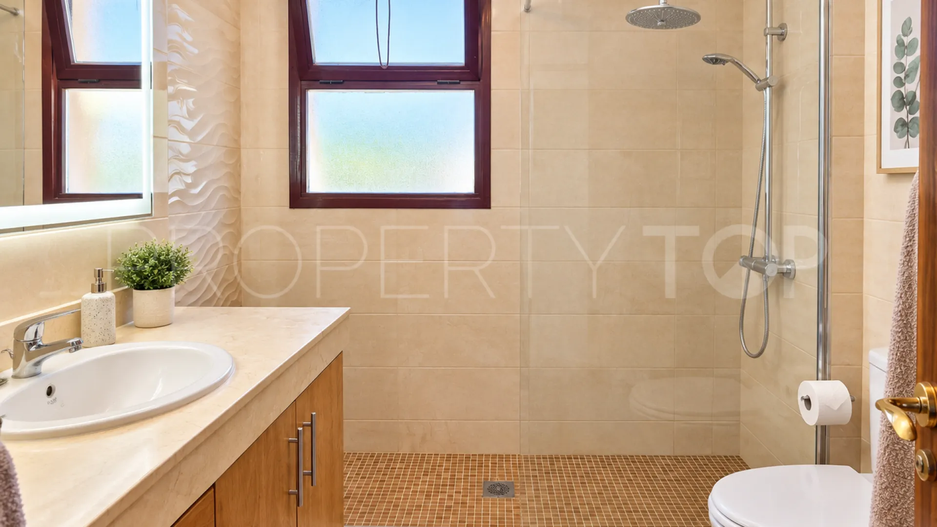 3 bedrooms apartment for sale in Calahonda
