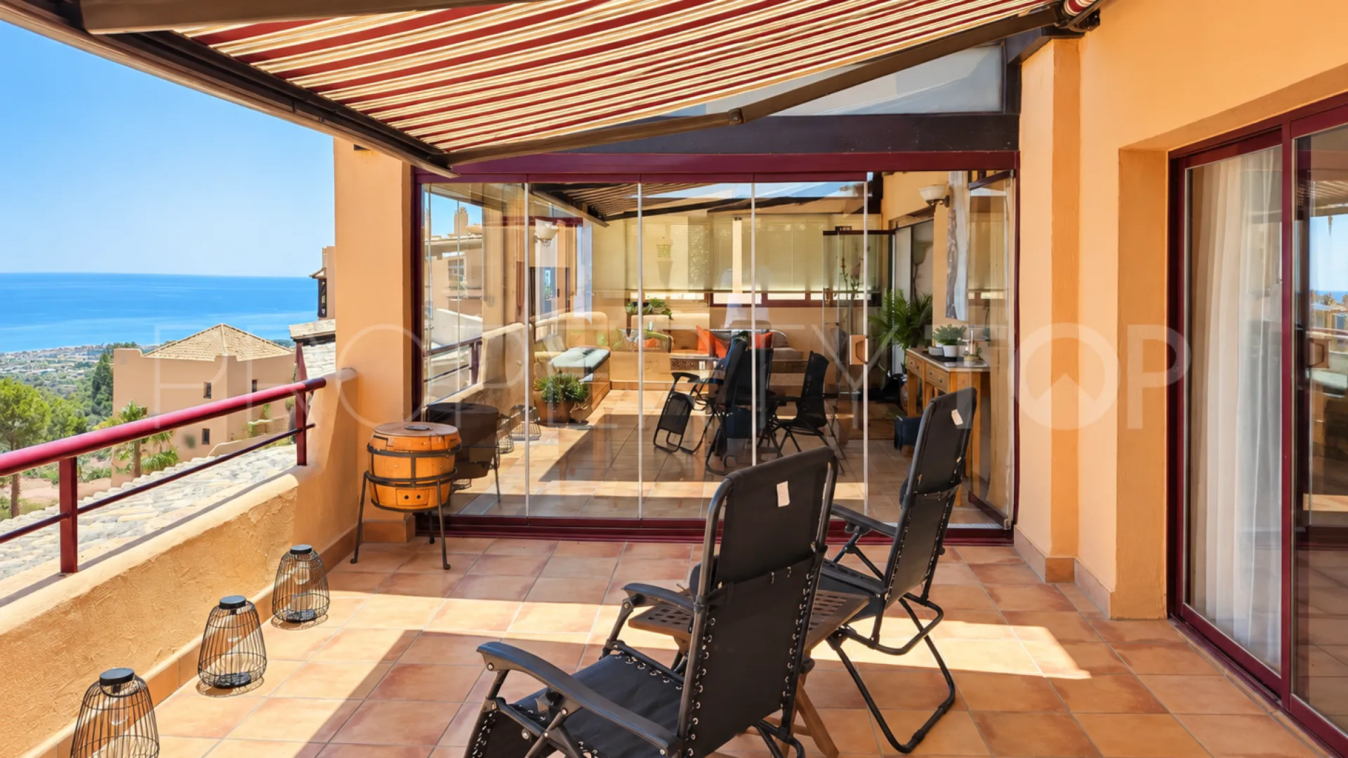 3 bedrooms apartment for sale in Calahonda