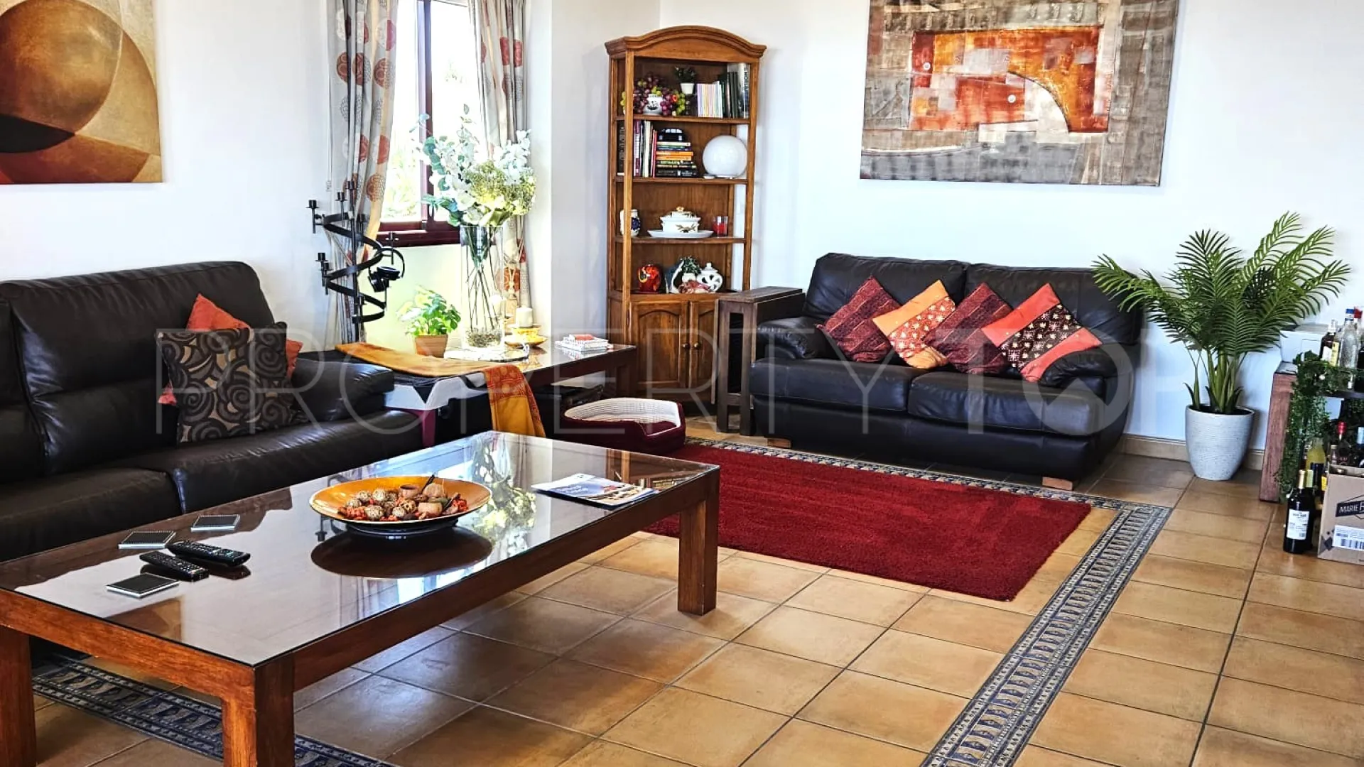 Se vende apartamento en Calahonda de 3 dormitorios