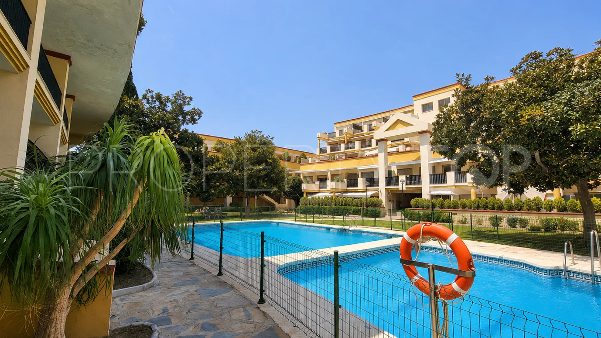 Elviria Playa, estudio con 1 dormitorio en venta