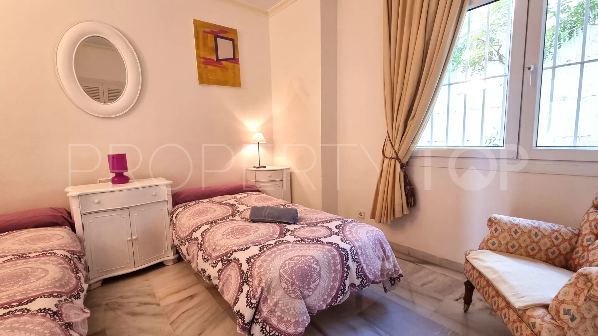 Apartamento con 3 dormitorios a la venta en La Mairena