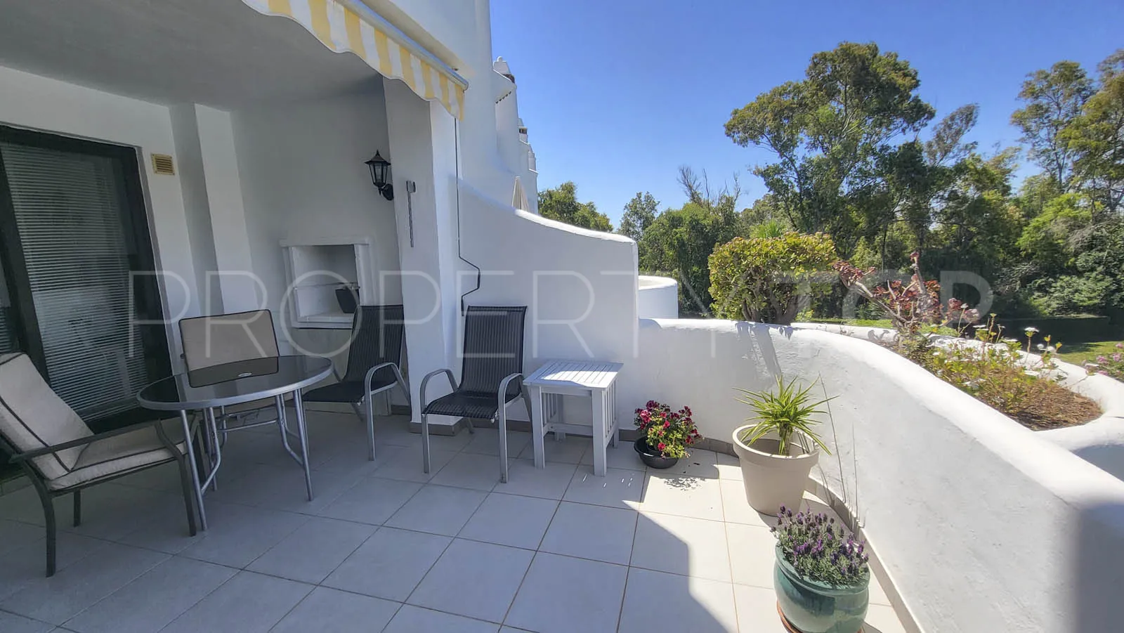 Se vende apartamento en Calahonda