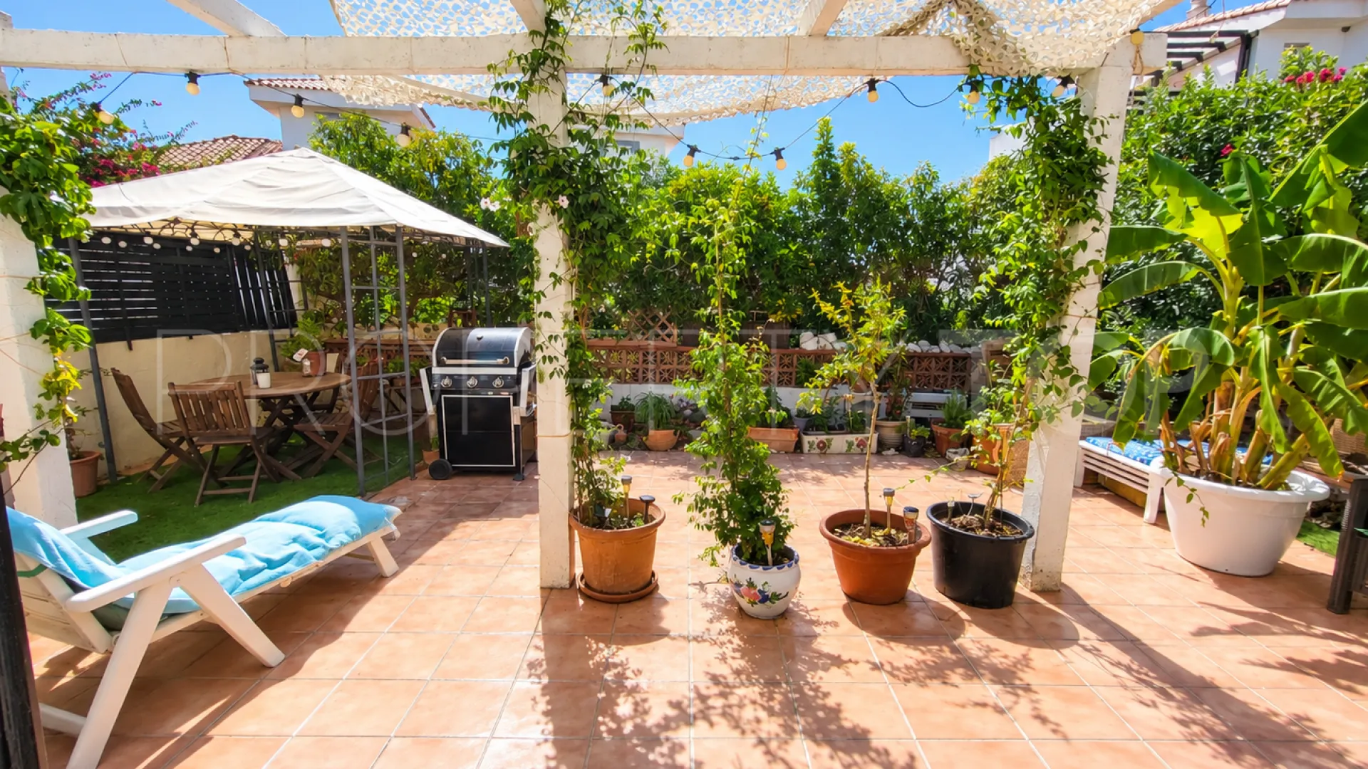 Buy semi detached house in Puerto La Duquesa