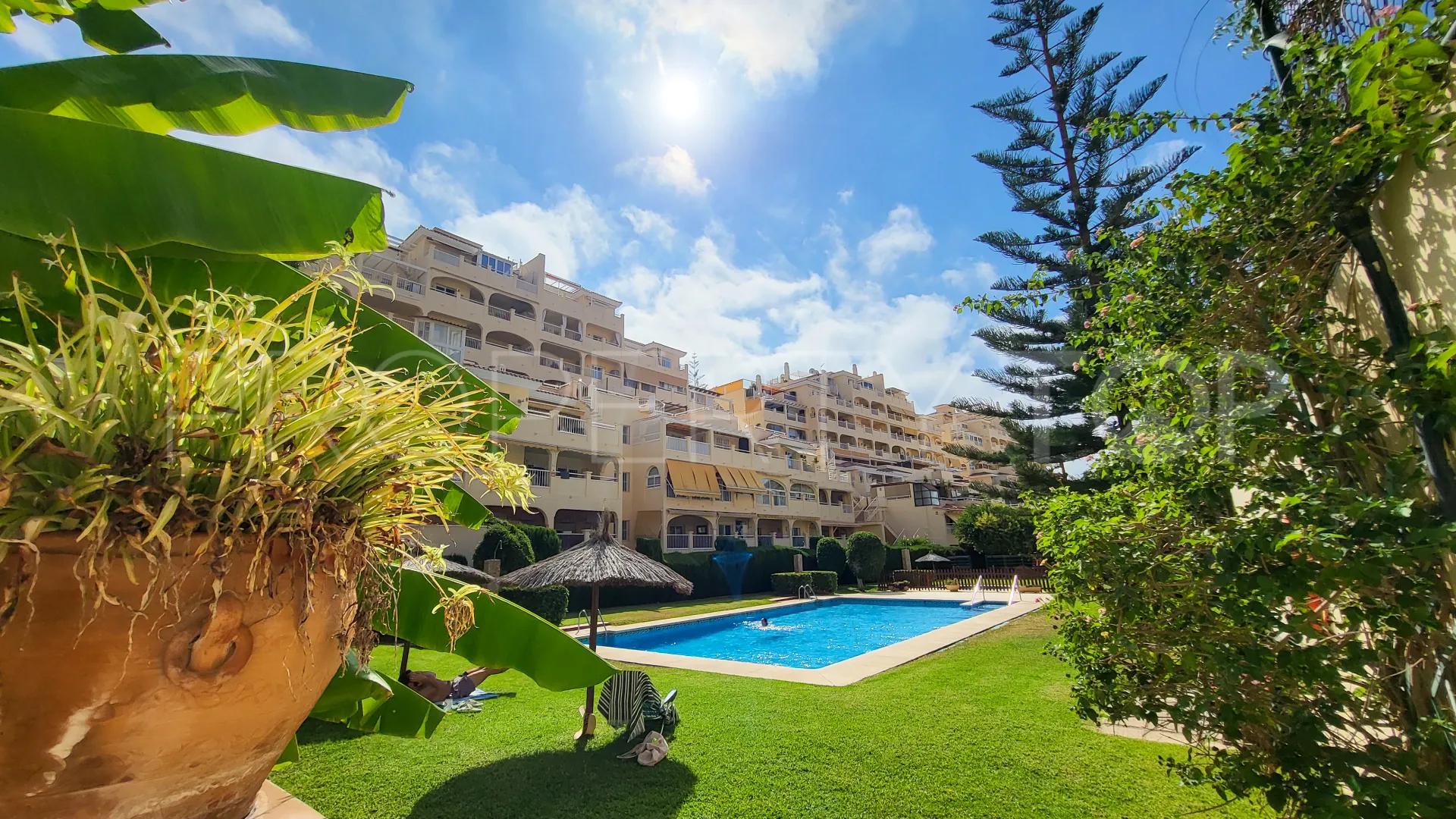 Buy apartment in Nueva Torrequebrada