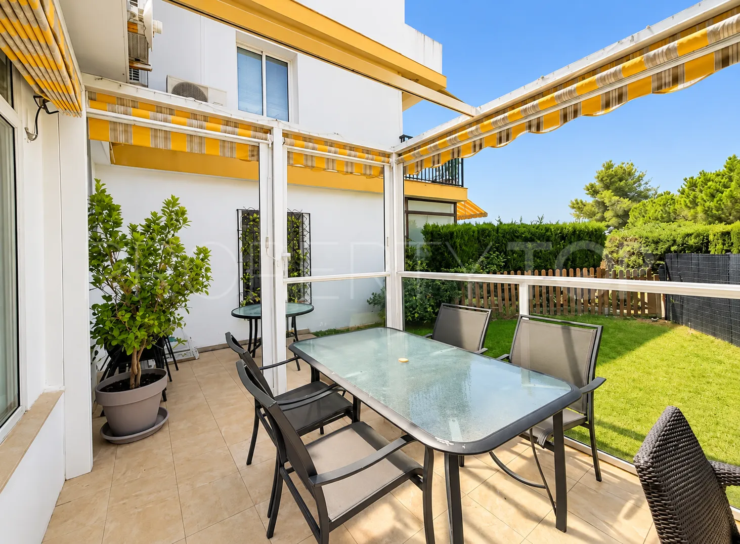 Apartment for sale in El Faro with 3 bedrooms