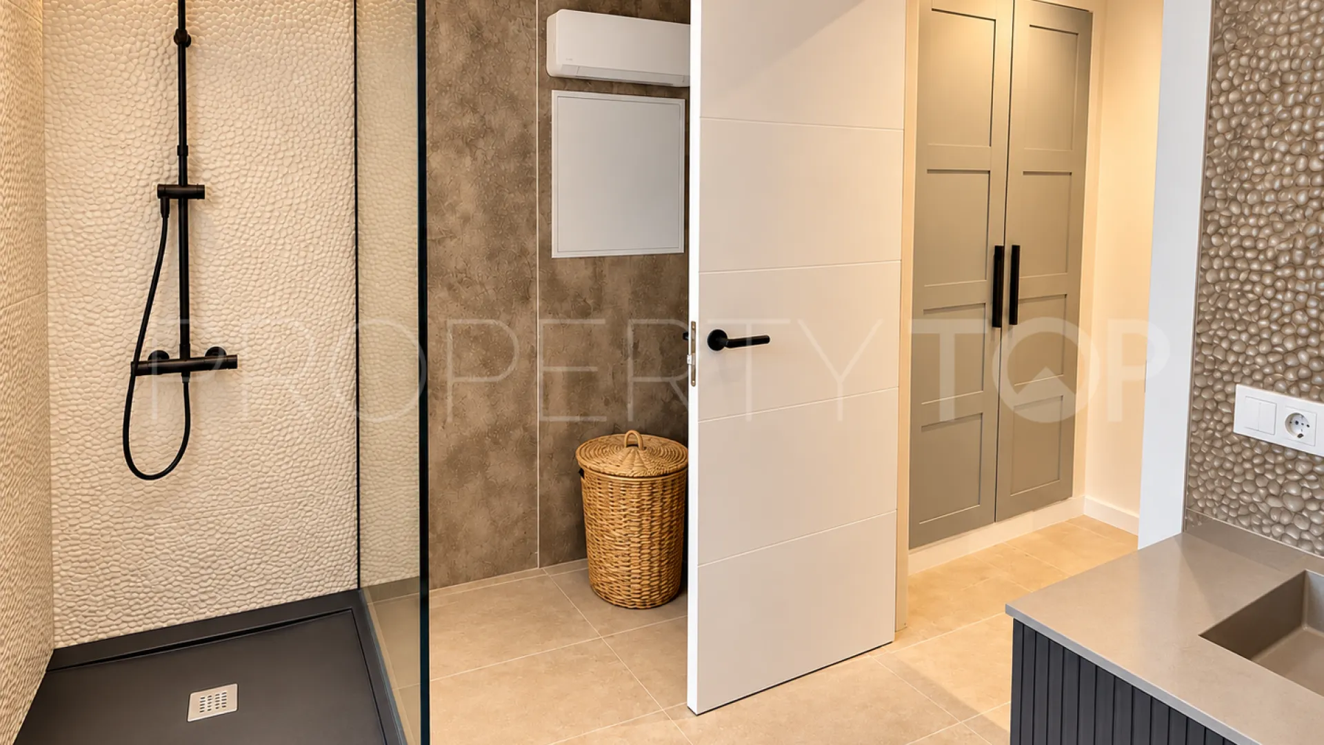 For sale 3 bedrooms penthouse in Riviera del Sol