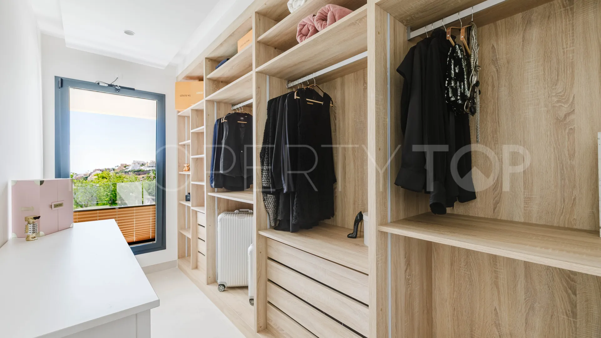 Casares Golf villa for sale