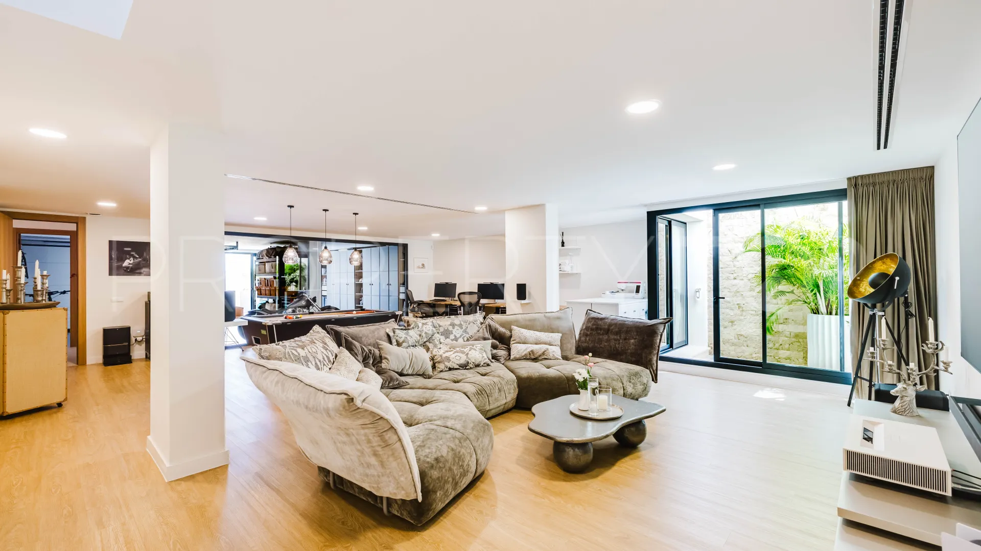 Casares Golf villa for sale