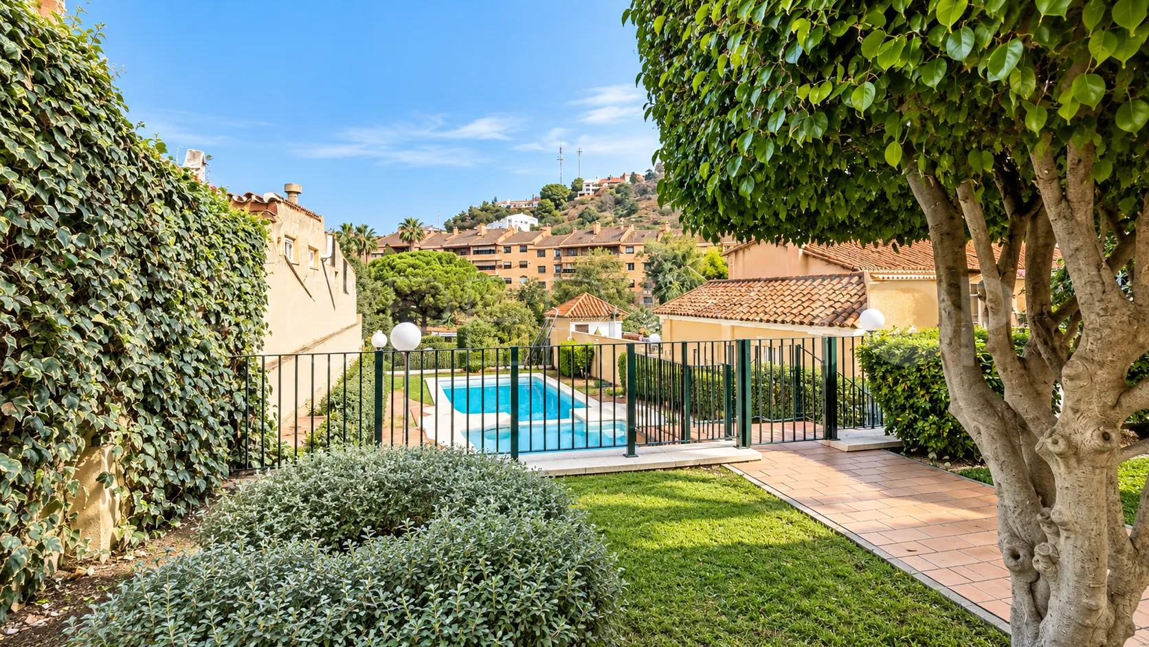 Town house for sale in Malaga