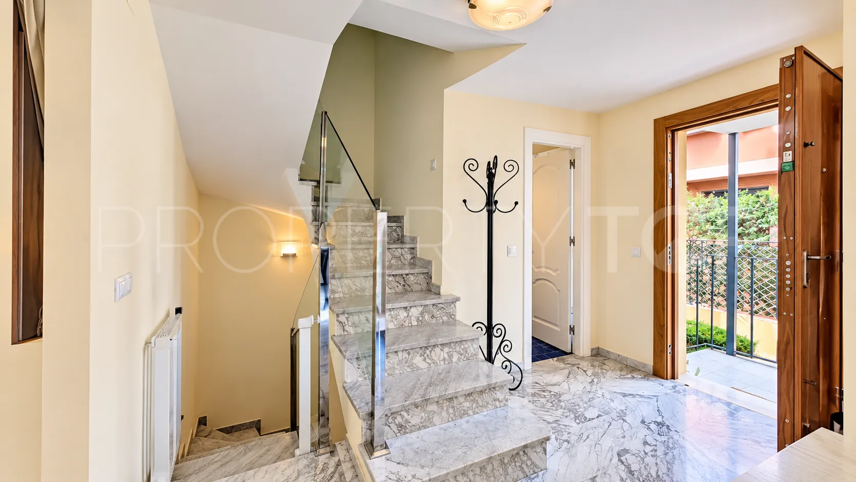 Town house for sale in Malaga