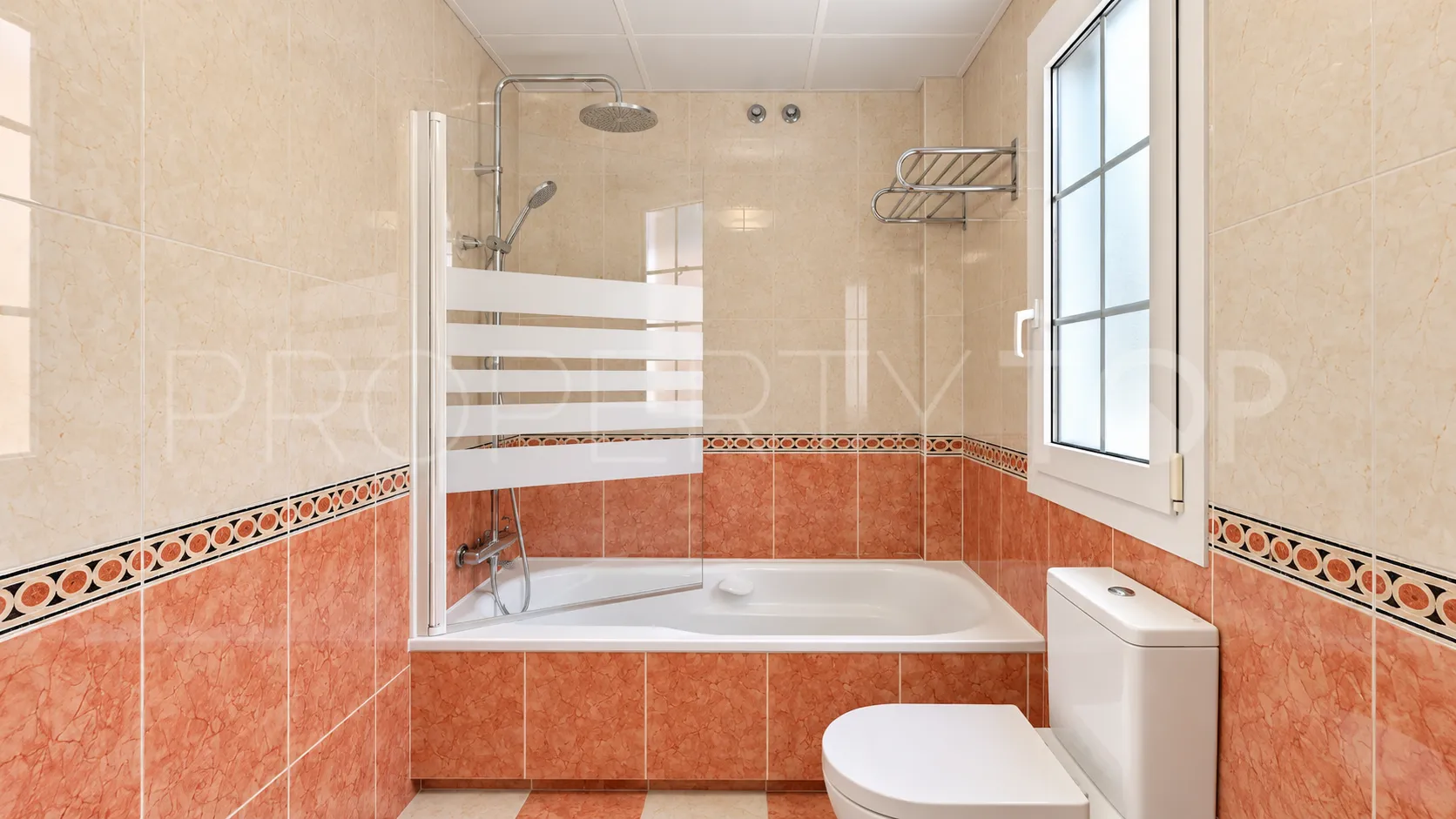 Town house for sale in Malaga