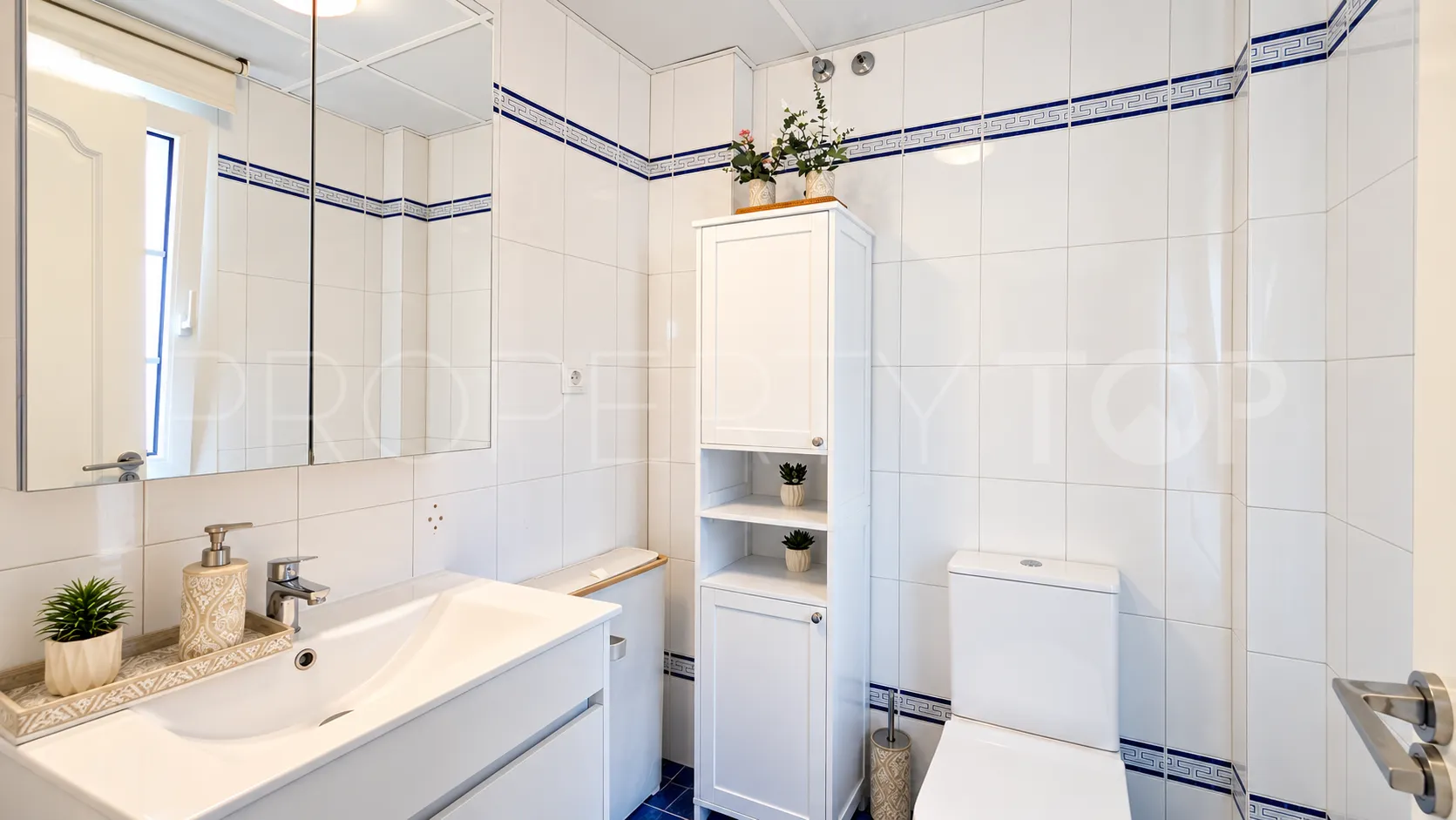 Town house for sale in Malaga