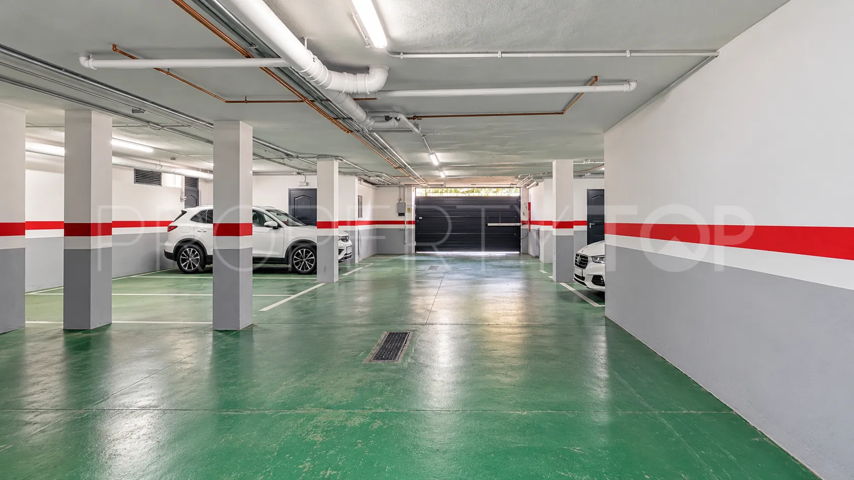 Town house for sale in Malaga